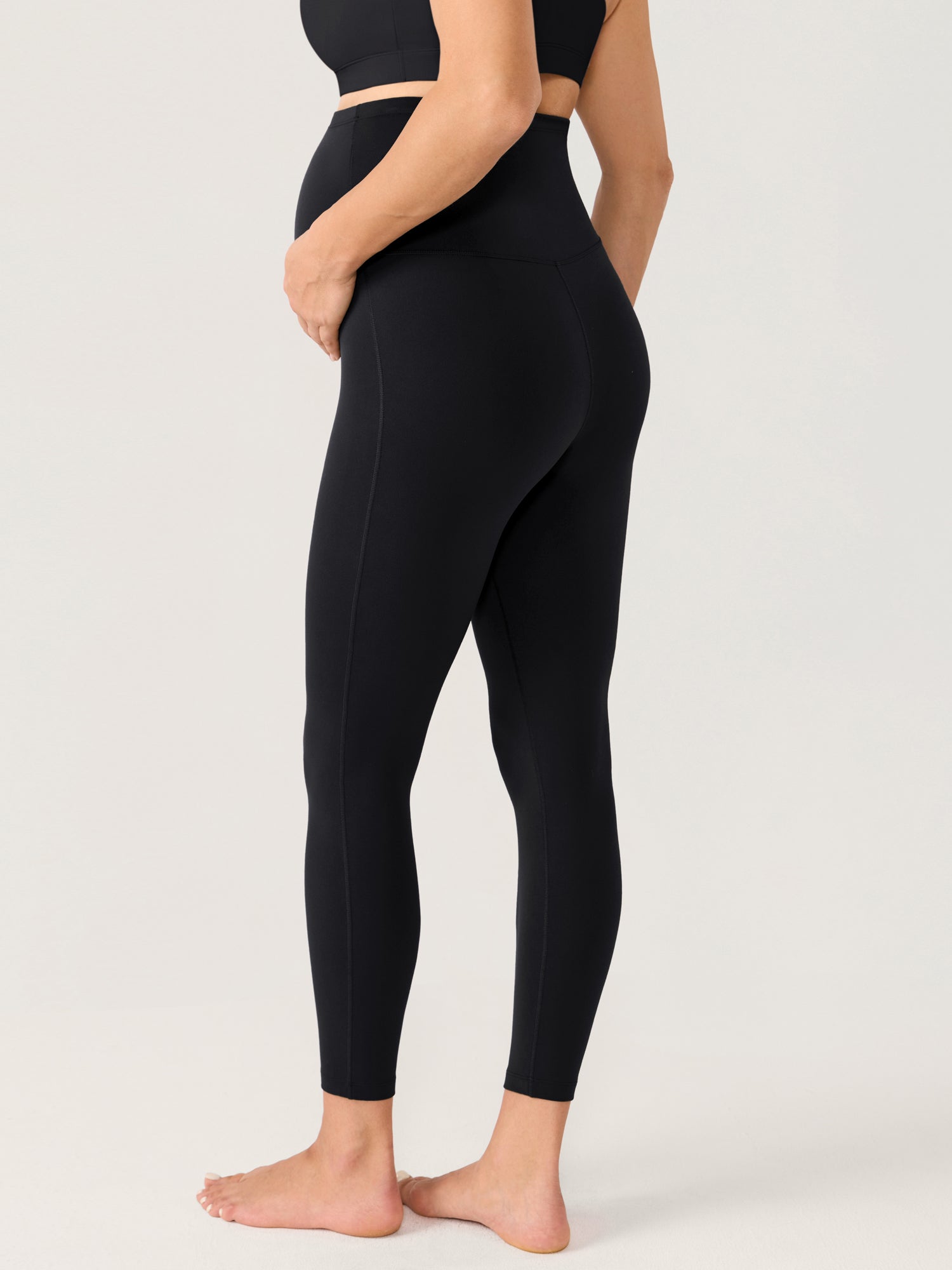 Natrelax® Seamless-Front Maternity Leggings 25" Black