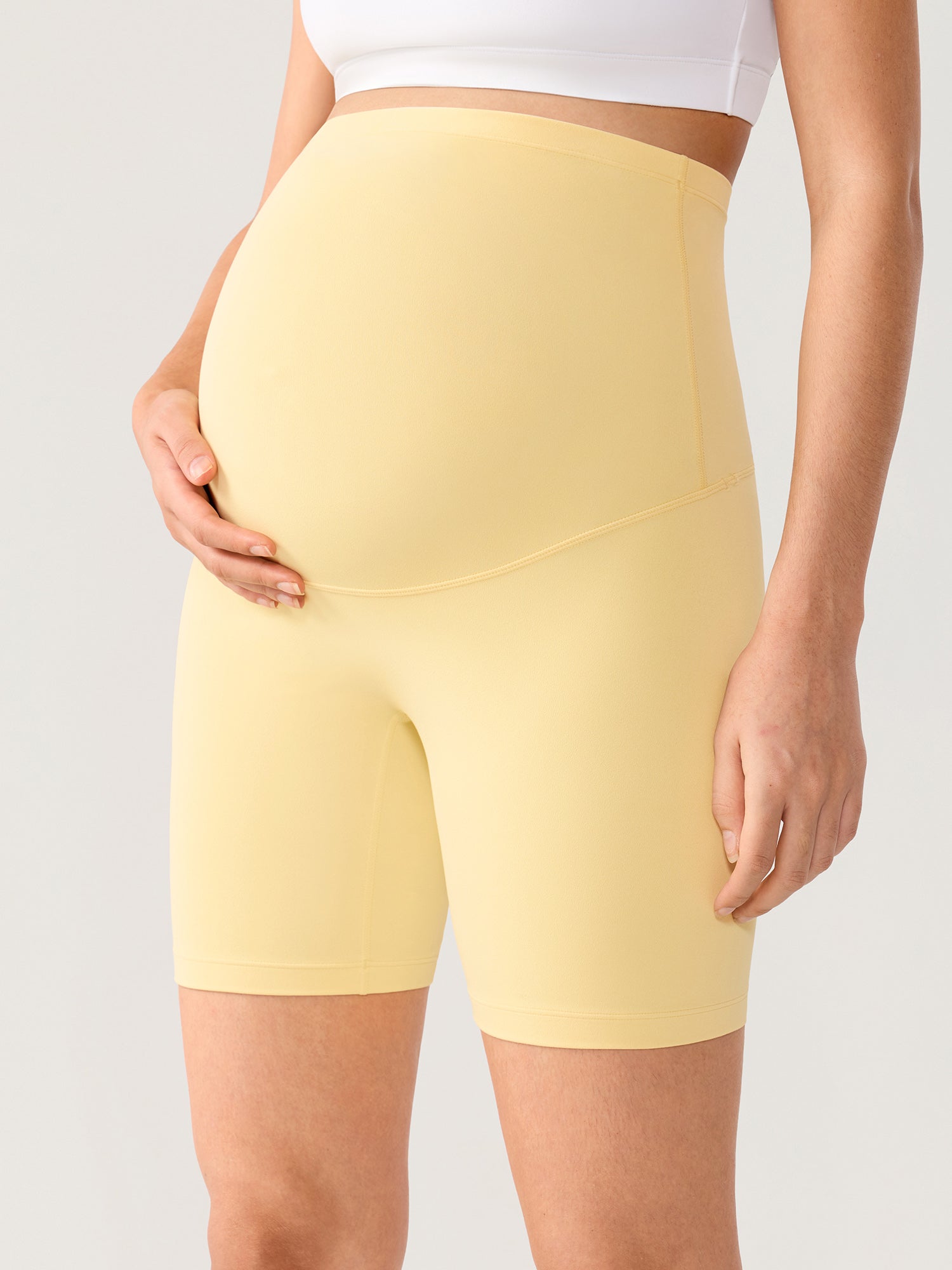 Natrelax® No Front Seam Maternity Shorts 6" Butter