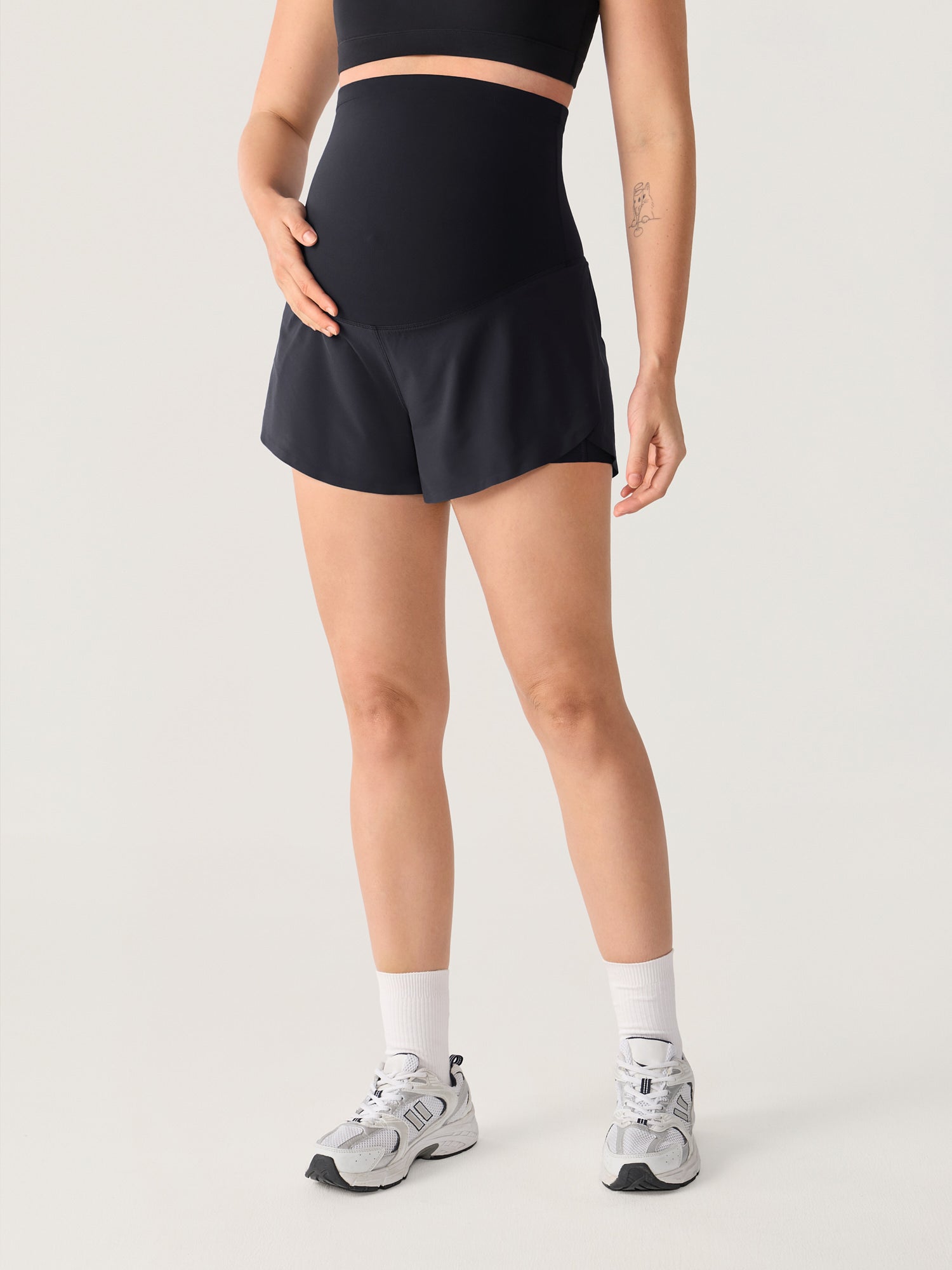 Bloomove™ Maternity Dolphin Shorts - with Inner Pockets Black